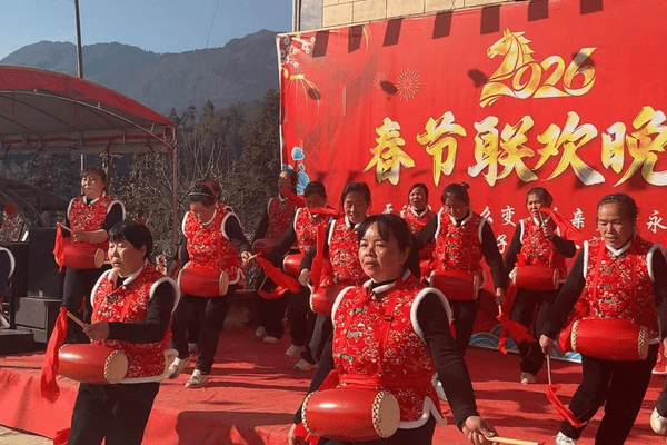 恩施大山里的这个大家庭，自办“春晚”羡煞无数网友