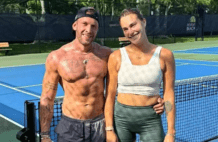 恭喜！萨巴伦卡接受男友求婚，前男友自杀后1个月开始交往