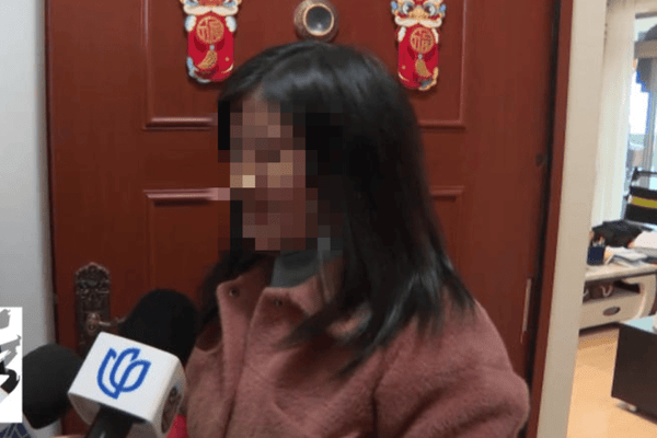 84岁高工母亲和53岁未婚硕士女儿双双失智，监护人失联，百万房贷要还，保姆：我撑不下去了……