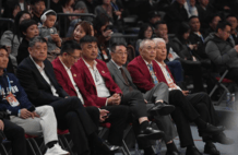 CBA-全明星正赛 中国篮球名人堂成员现场助阵
