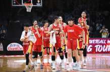 这支头重脚轻的中国女篮，重建之路需要更多时间