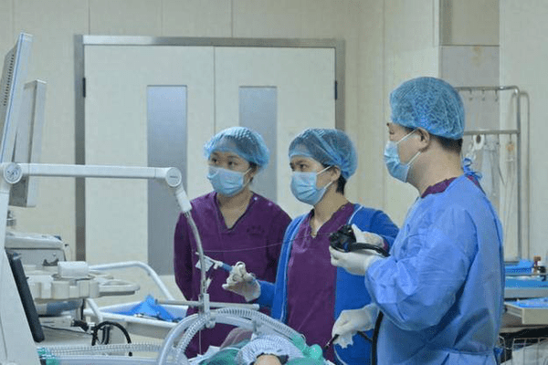 女医生胃癌确诊到离世仅2个月，每年正常体检但忽视胃肠镜检查，医生提醒