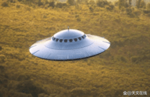 我们为何痴迷UFO？飞碟史与持续着迷的原因