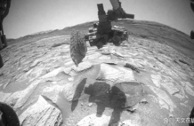 火星岩石曾紧缠NASA好奇号探测器不放