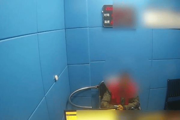 上海一男子手机充电时不翼而飞，2万余元被转走！密码是自己主动泄露的……
