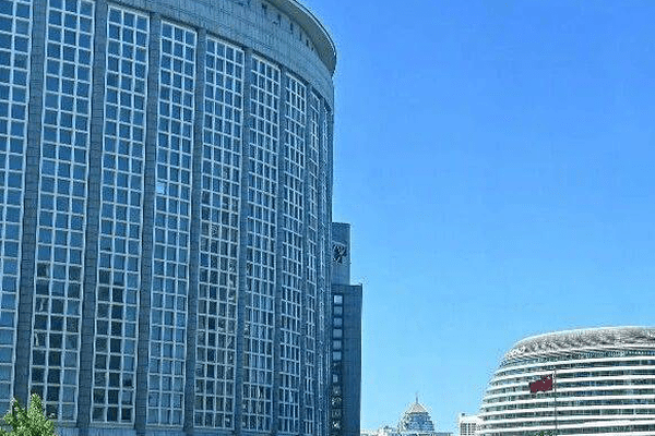 欧盟将允许军舰检查扣押俄罗斯油轮，中方回应
