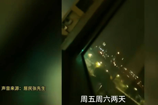 86岁老人多日凌晨在窗口喊叫，邻居崩溃！4个子女仅靠摄像头“云尽孝”？