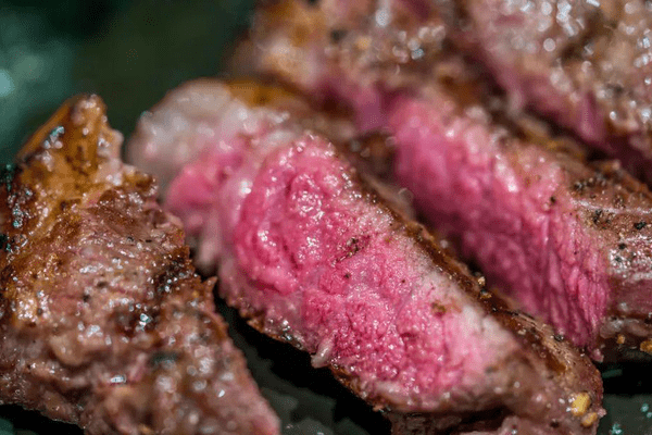 牛肉呈现绿色，是重金属超标所致？