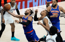 布伦森独扛45分！尼克斯时隔53年再捧NBA总冠军奖杯