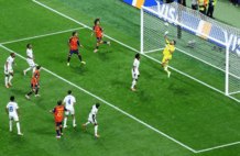 西班牙15人登场11人狂轰27脚 只收获0-0该是谁的锅？