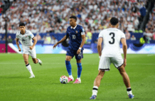 世界杯-提前出线！姆巴佩双响登贝莱传射 奥利塞2助法国3-0伊拉克