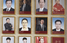 毕业了！孙颖莎、王曼昱照片登上海交大校友墙
