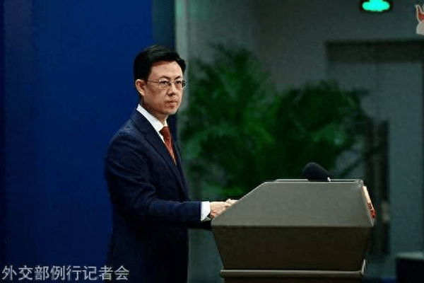 外交部：日方应该教育提醒在华日本公民和企业遵守中国的法律法规