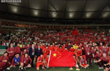 71米04！2位中国姑娘包揽金银牌，男子跨栏、接力项目有望夺冠