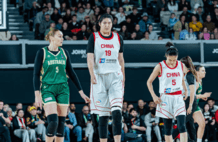 惨遭18分大逆转！张子宇25+11中国女篮再负澳大利亚