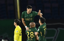 中超-米特里策传射陶强龙替补绝杀 浙江3-2海牛