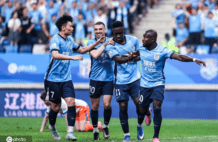 中超-外援三叉戟全面开花 大连英博3-1赛季双杀山东泰山