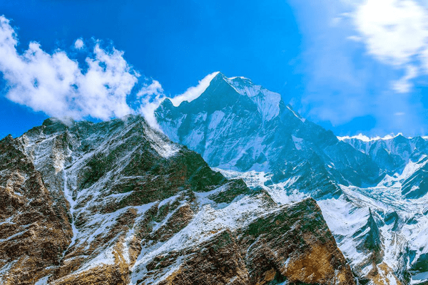 事发世界第12高峰，巴基斯坦雪崩致中国登山者失联
