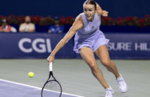 WTA多伦多站-斯维托丽娜2-1逆转进四强 斯瓦泰克2-0横扫