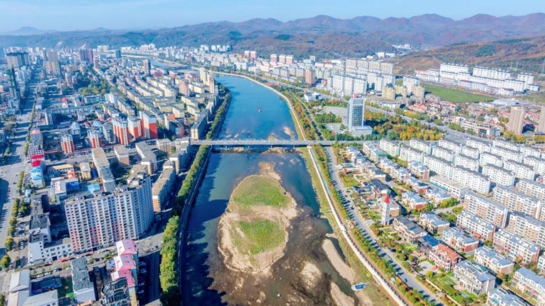 东北被低估的城市，爆发了