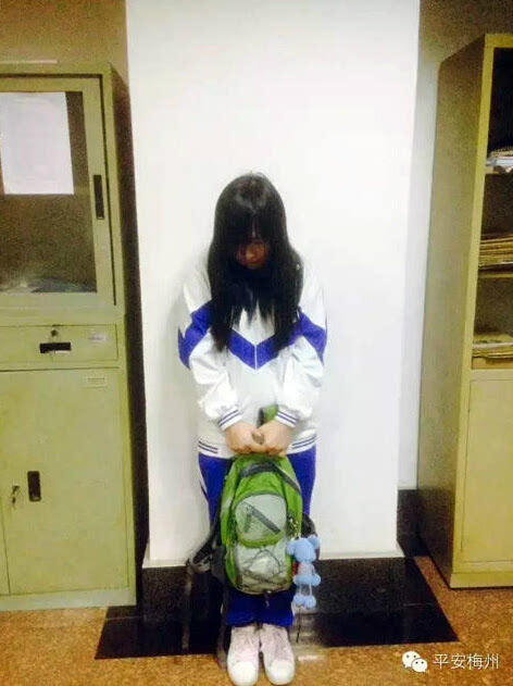 33岁少妇扮学生乞讨 市民看其可怜报警