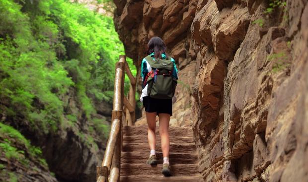 太行山:沟壑山崖共存,山色水系相融