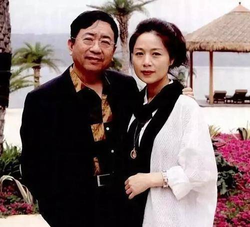 李红离婚后谈余秋雨:说说我的前夫,一个道貌岸然的"伪君子"