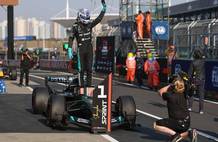 F1上海大奖赛冲刺赛：拉塞尔夺冠 勒克莱尔第2汉密尔顿第3