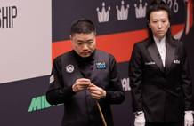 轰2杆破百！丁俊晖10-5跻身世锦赛16强，下轮PK赵心童上演德比战