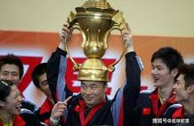 已失联十余日！曝48岁中国羽协主席被带走调查，曾蝉联奥运会混双金牌