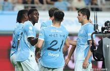足坛疯狂一夜：曼城3-1季前赛首胜，切尔西0-1+阿隆索上任2连败，米兰1-1国米
