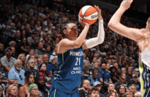 10记三分创WNBA新纪录！麦克布莱德轰43分 率山猫锁定季后赛