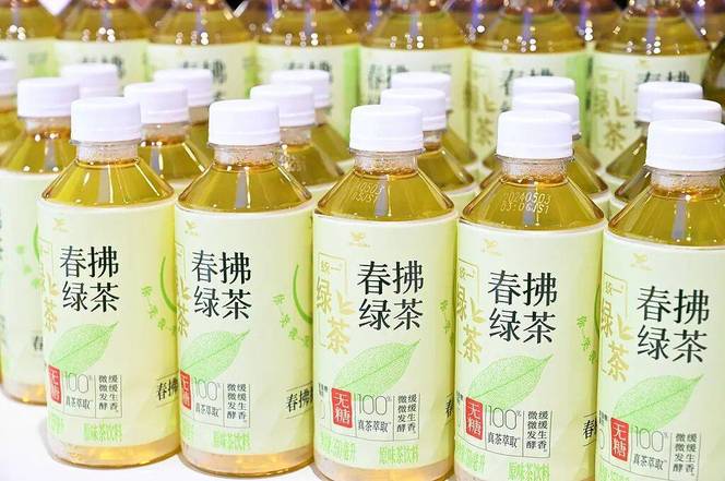 “饮料大王”，卖不动了