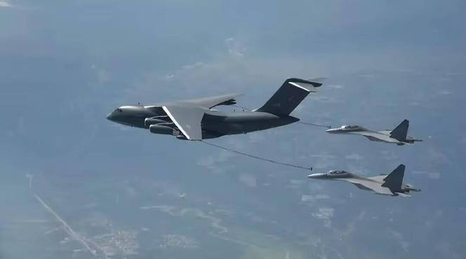 【经济学人精选】中国战机为何在埃及上空进行模拟空战？