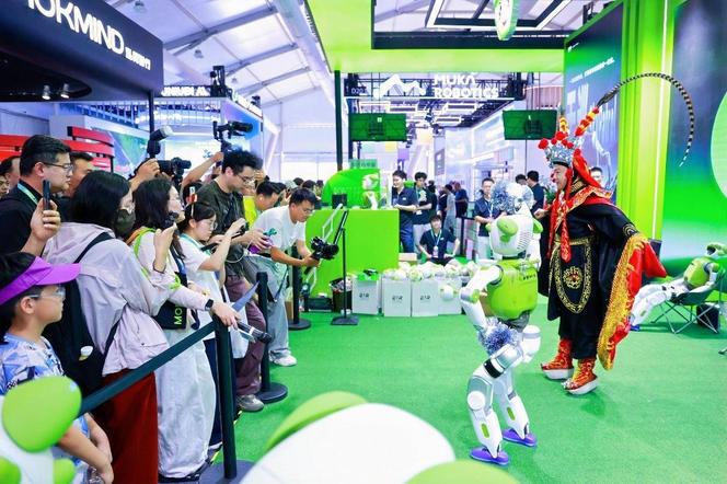 WRC深度观察 | 2026年数据、大脑、核心供应链、场景、整机本体到底有没有进展？