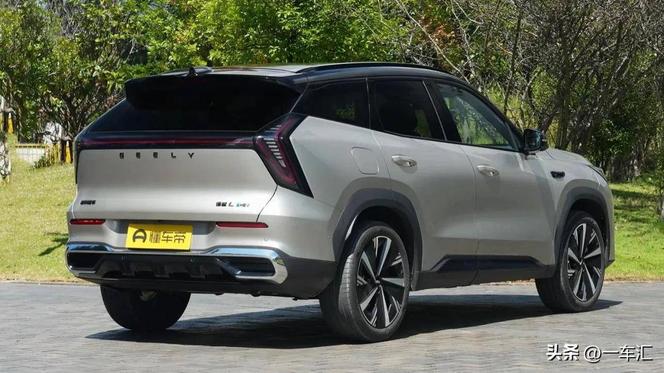 2027款吉利博越L第四代i-HEV：不插电的油混SUV，售价9.99万元起