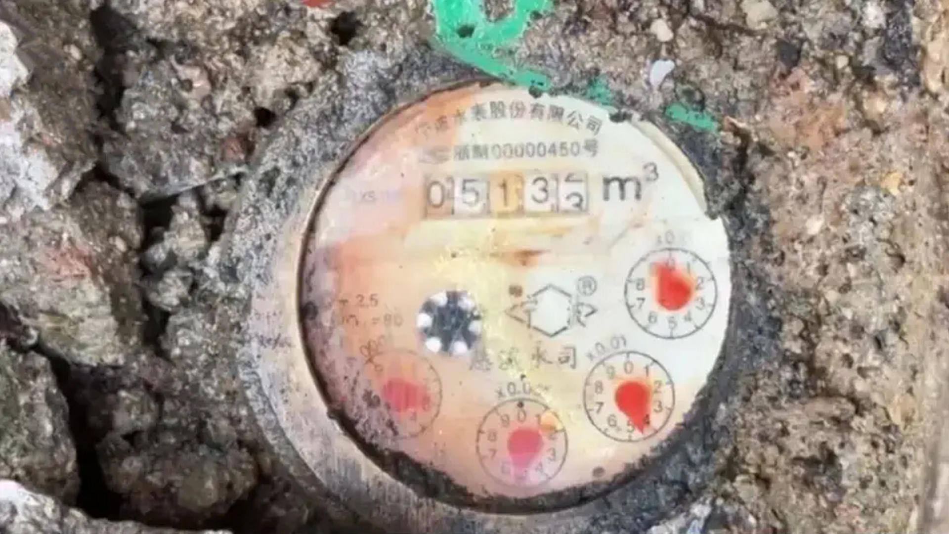 6万元水费！男子懵了“漏水要我交？”自来水公司：按现行规则，由用户承担