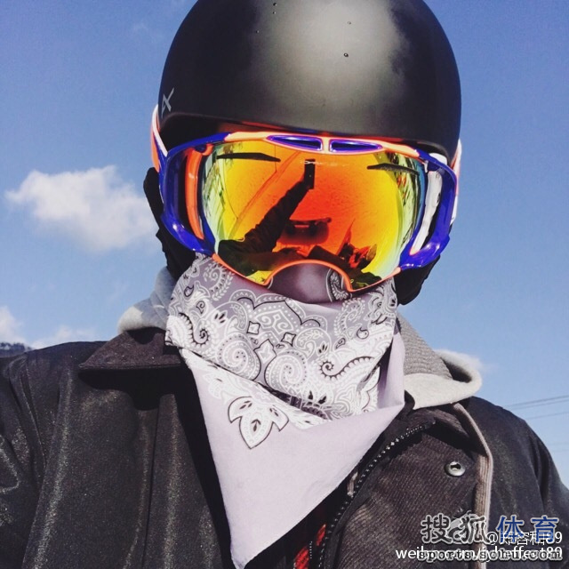 郑容和姜敏京滑雪照图片