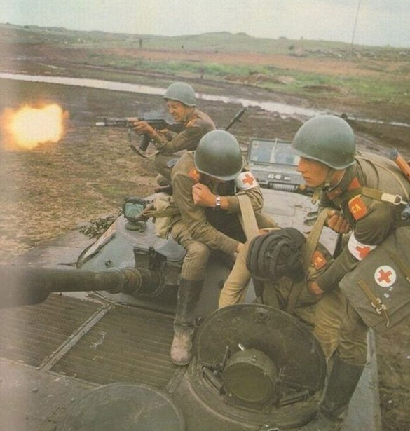 苏联80年代军服图片