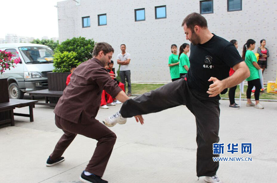 洋拳师体悟中国武术:它能让人内心平和