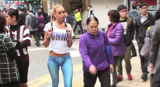 中国女人光着屁股图片
