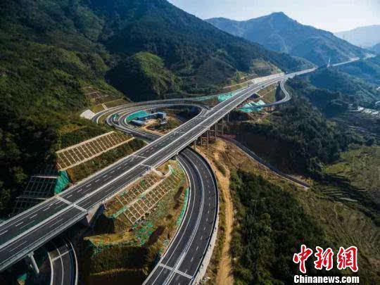 福州段是国家高速公路网二射北京至台北线在福建省境内的组成路段