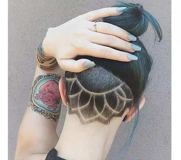 头发也能文身了?圈内流行hair tattoo到底是什么鬼?