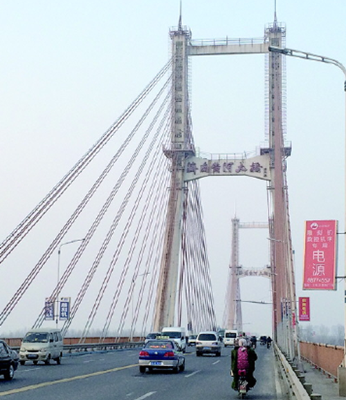 濟南黃河大橋悄悄免費 魯a小汽車可裝糊塗過橋