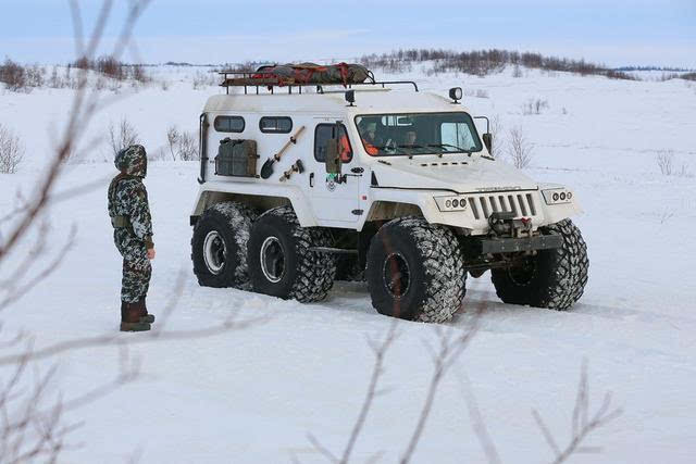 俄罗斯北极全地形车图片