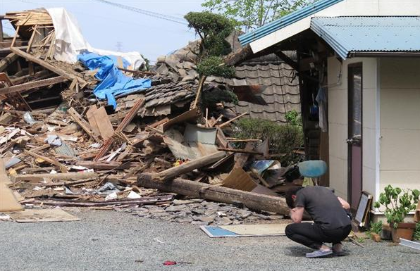 熊本地震坍塌的房屋