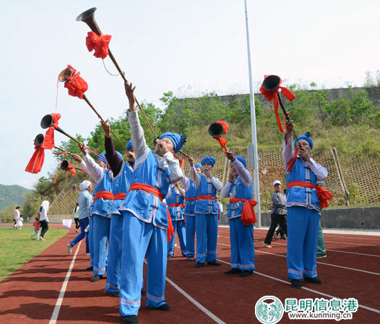 文山富宁"陇端节"开街"勒冒勒少"放歌驮娘江