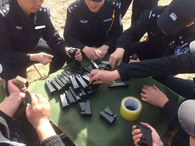 辅警配枪正式图片