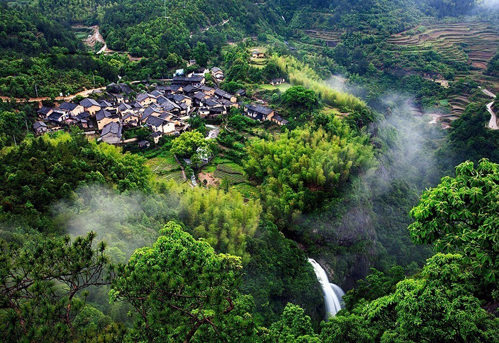 原生态旅游景点排行景区推荐之黄金寨原生态旅游区3