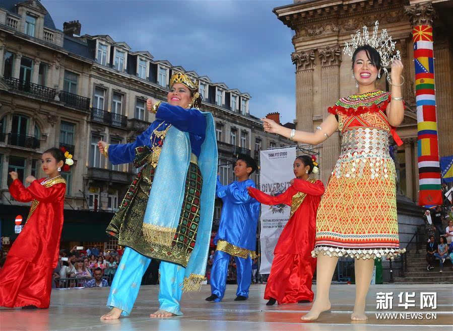 布鲁塞尔举办世界文化节